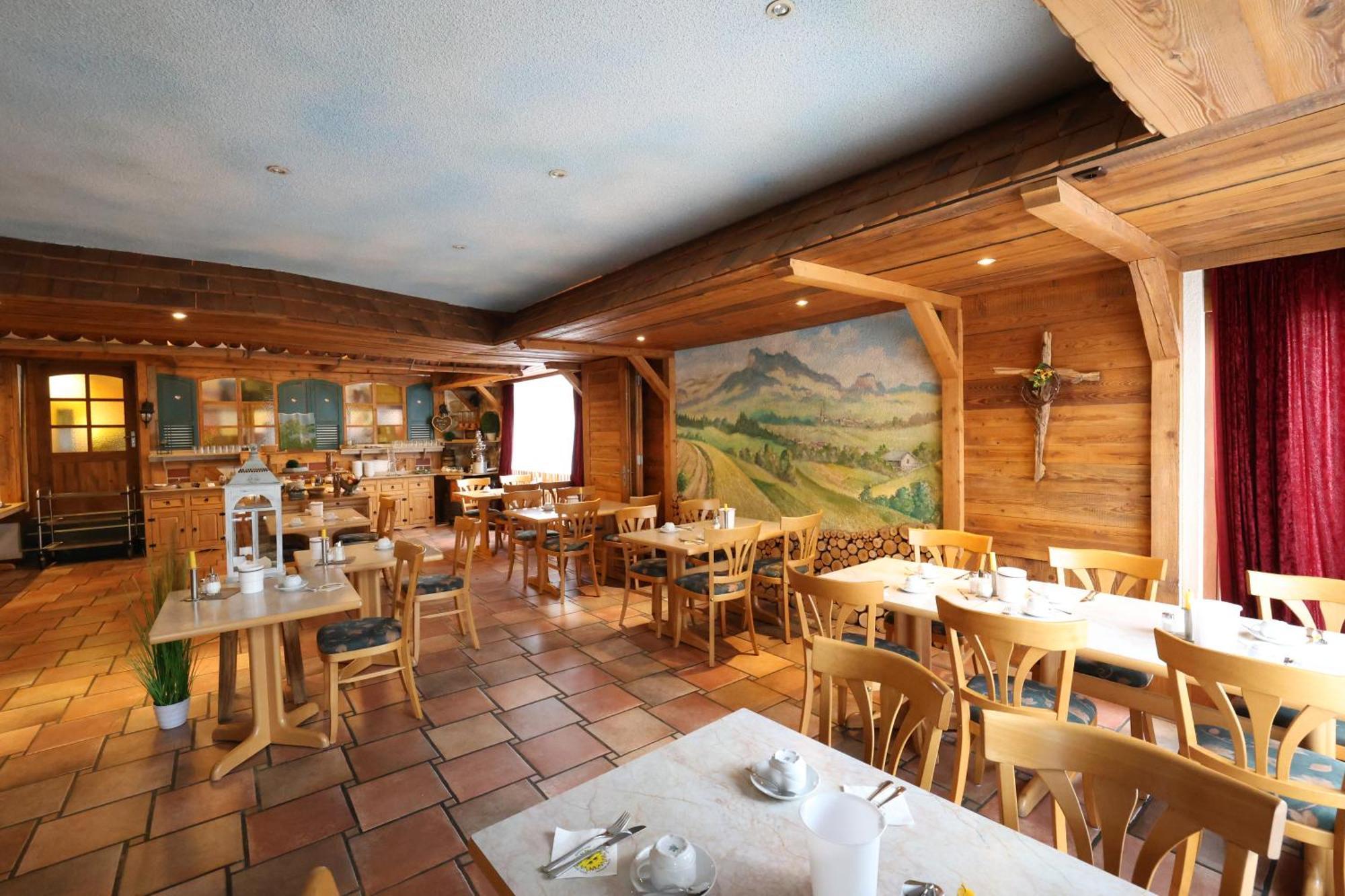 Hotel-Gasthof Hirschen Blumberg Exterior foto